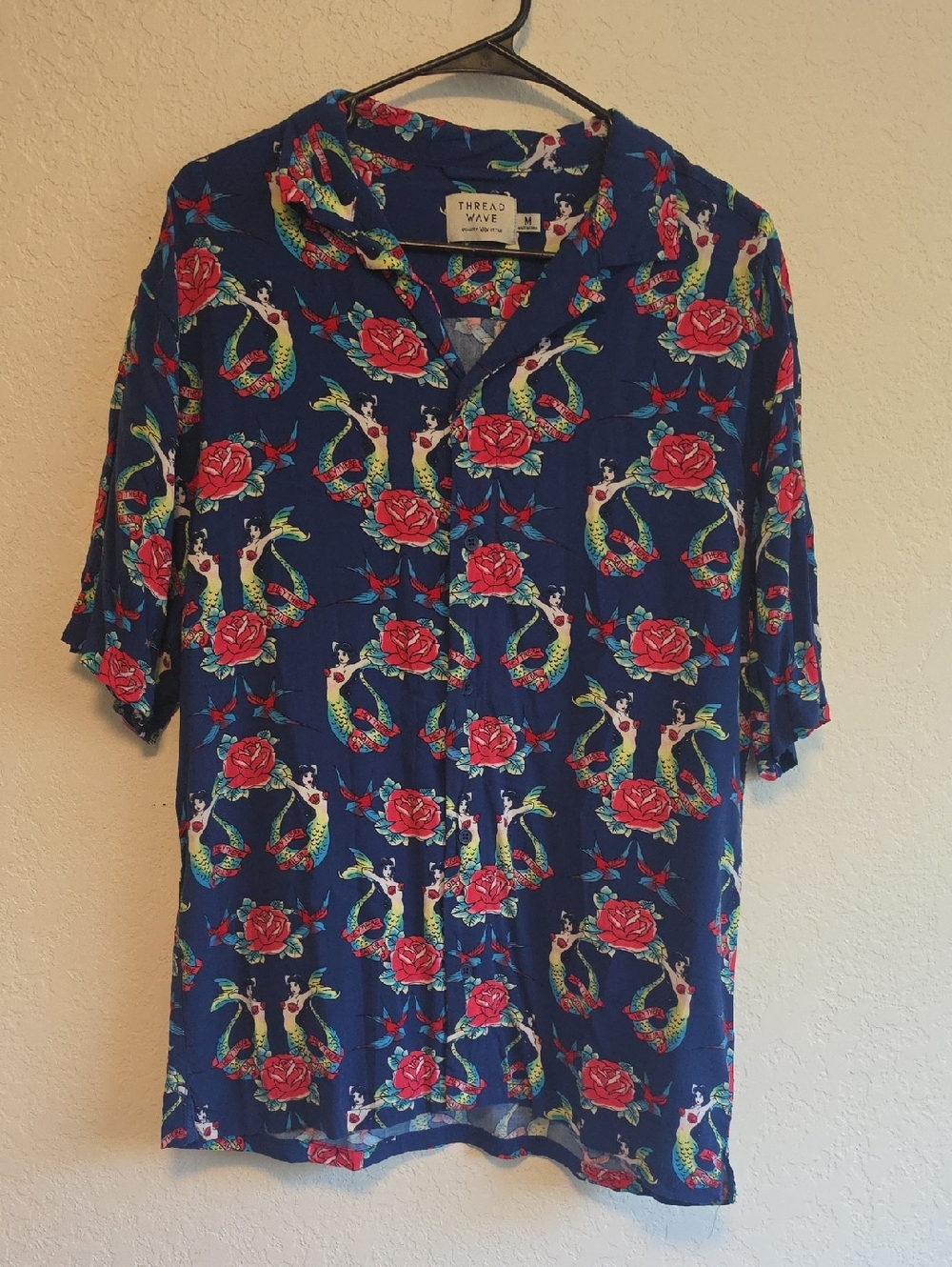 Thread Wave Navy Blue Mermaid Short-Sleeve Button-Down Shirt w/Red Floral Print